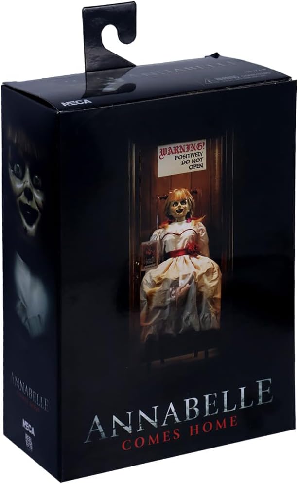 Figura coleccionable Annabelle Ultimate de NECA presentada en su caja expositora